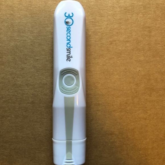 30 Second Smile Model TB110 Electric Toothbrush - Picture 3 of 4